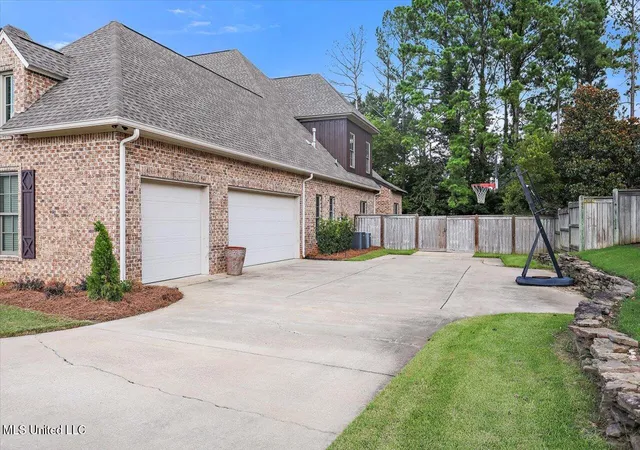 2nd image of 213 Ironwood Plantation Blvd, Madison, MS 39110 | MLS# 4132855