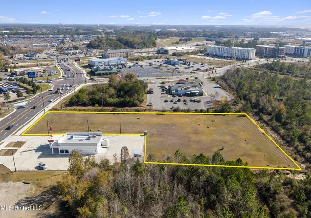 2nd image of 15465 Landon Rd, Gulfport, MS 39503 | MLS# 4136278