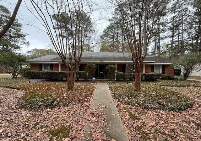 Photo 3 of Single family home for sale at 5376 Kaywood Dr, Jackson, MS 39211 | MLS# 4133197 | Listing updated on 2026-09-06