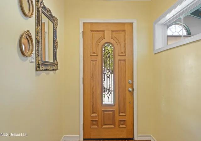 Photo 4 of Single family home for sale at 809 Ruth Ave, Gulfport, MS 39501 | MLS# 4160586 | Listing updated on 2026-08-29