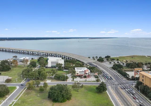 2nd image of 166 Beach Blvd, Biloxi, MS 39530 | MLS# 4133921
