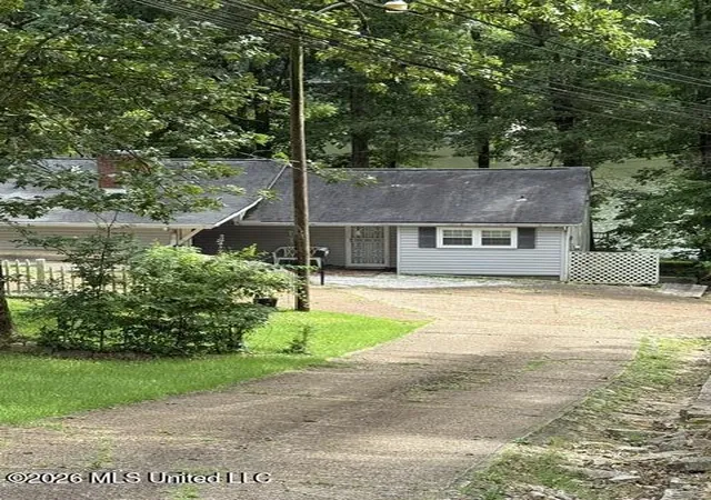 Homes for sale in Ashland, MS | 908 Lakeview Dr, Ashland, MS 38603 | MLS# 4133841