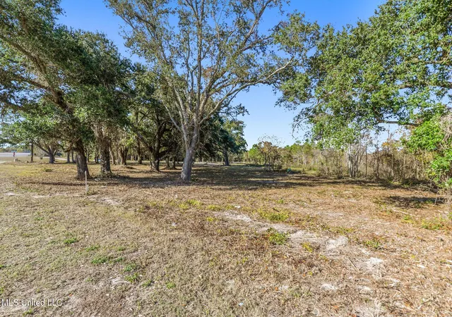 17th image of 124 W Beach Blvd, Pass Christian, MS 39571 | MLS# 4134566