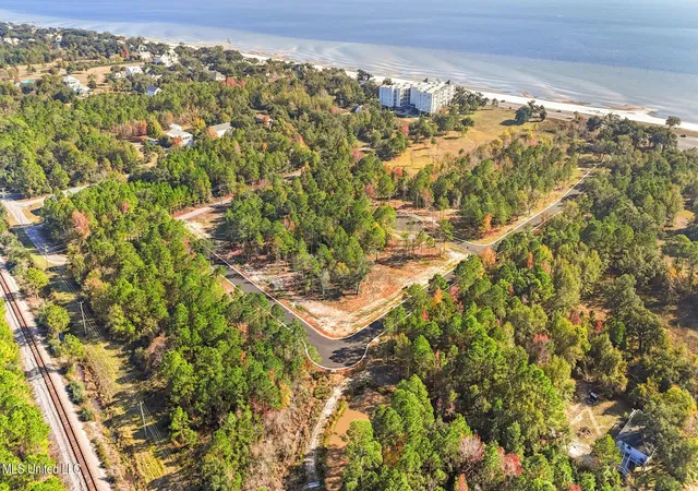 1st image of 126 W Beach Blvd, Pass Christian, MS 39571 | MLS# 4134568