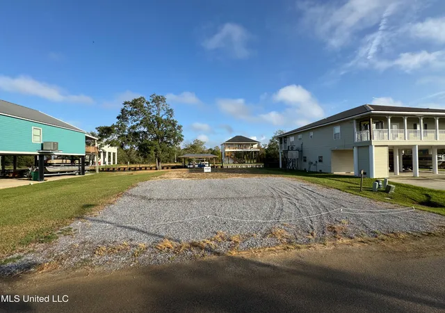 Homes for sale in Bay Saint Louis, MS | 11119 Bay Cove Dr, Bay Saint Louis, MS 39520 | MLS# 4134166