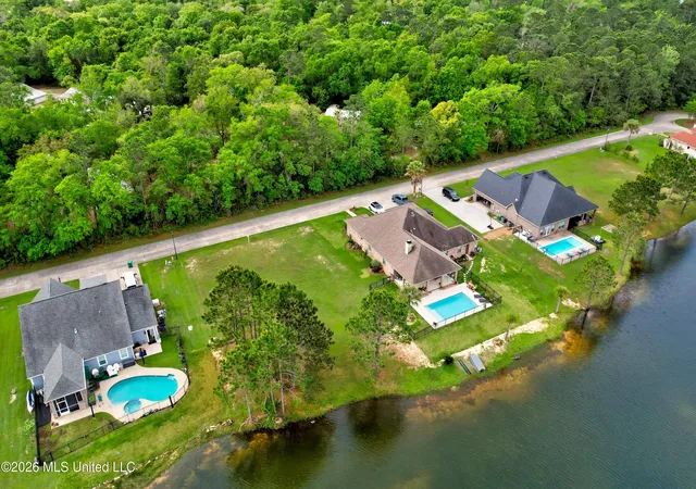 Homes for sale in Waveland, MS | 122 Emerald Lake Dr, Waveland, MS 39576 | MLS# 4134350