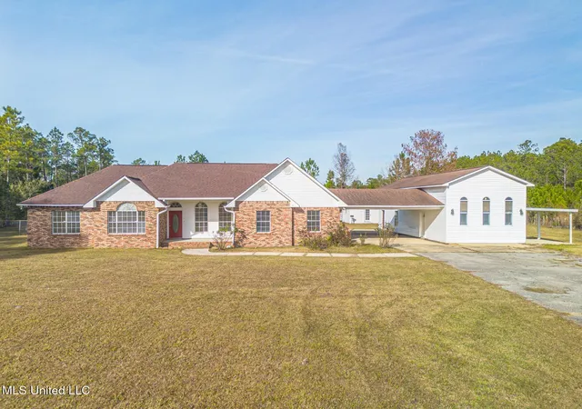 Photo 1 of Single family home for sale at 5551 Carter Rd, Ocean Springs, MS 39564 | MLS# 4134692 | Listing updated on 2026-08-04