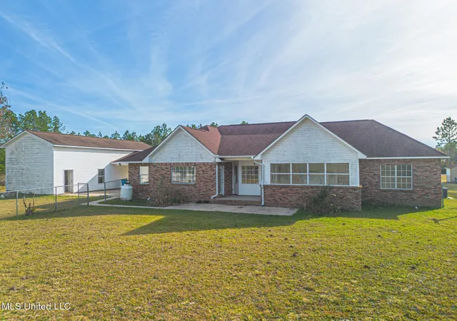 Photo 2 of Single family home for sale at 5551 Carter Rd, Ocean Springs, MS 39564 | MLS# 4134692 | Listing updated on 2026-08-04