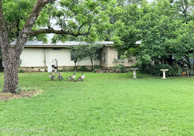 2nd image of 979 E Bear Lake Rd, Tallulah, LA 71282 | MLS# 4134665