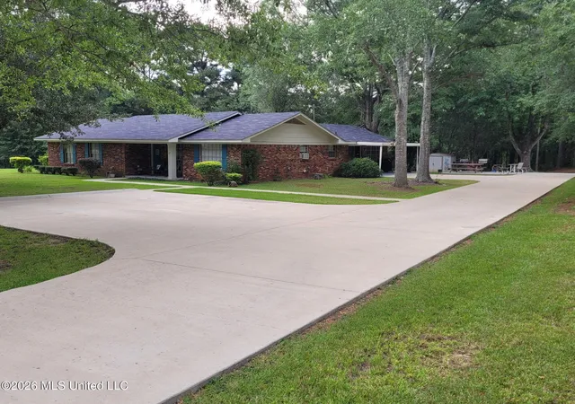 Homes for sale in Carthage, MS | 211 Hwy 487, Carthage, MS 39051 | MLS# 4134848