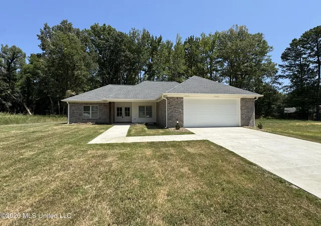 Photo 1 of Single family home for sale at 5252 Skylark Dr, Byram, MS 39272 | MLS# 4137607 | Listing updated on 2026-08-18