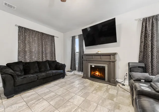 Photo 3 of Single family home for sale at 836 Reunion Pl Cir, Biloxi, MS 39532 | MLS# 4137686 | Listing updated on 2026-06-29