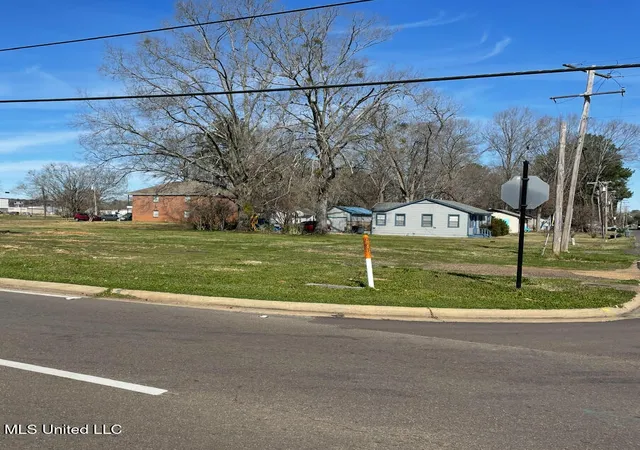 Photo 1 of Land for sale at 2212 Old Brandon Rd, Pearl, MS 39208 | MLS# 4134935 | Listing updated on 2026-07-25
