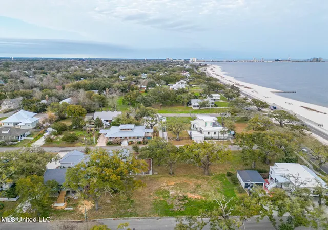 Homes for sale in Long Beach, MS | 103 E Azalea Dr, Long Beach, MS 39560 | MLS# 4135006
