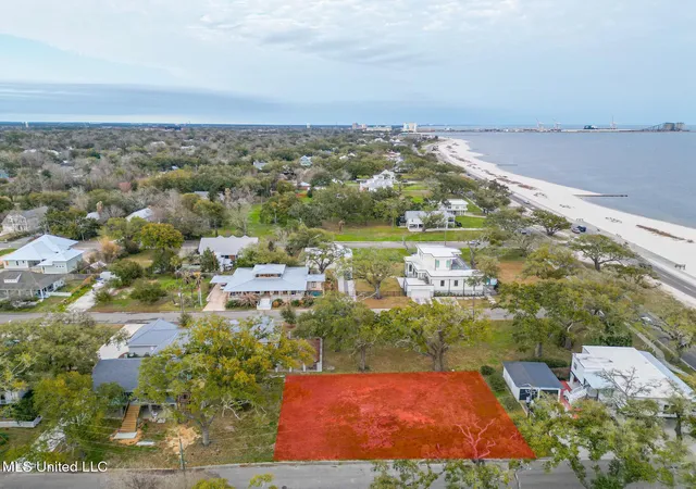 Homes for sale in Long Beach, MS | 103 E Azalea Dr, Long Beach, MS 39560 | MLS# 4135006