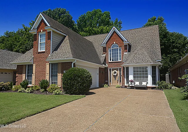 Photo 3 of Sale Pending at 6363 Cheyenne Dr, Olive Branch, MS 38654 | MLS# 4135069 | Listing updated on 2026-09-16