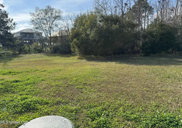 Photo 1 of Land for sale at 125 Edith Dr, Bay Saint Louis, MS 39520 | MLS# 4135578 | Listing updated on 2026-04-09