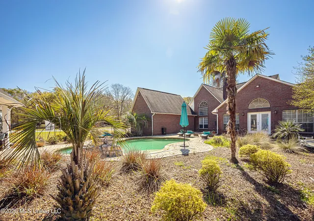 Homes for sale in Moss Point, MS | 7201 Bentwood Dr, Moss Point, MS 39562 | MLS# 4135658