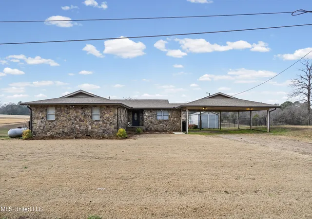 Homes for sale in Byhalia, MS | 1282 S Hwy 309, Byhalia, MS 38611 | MLS# 4136382
