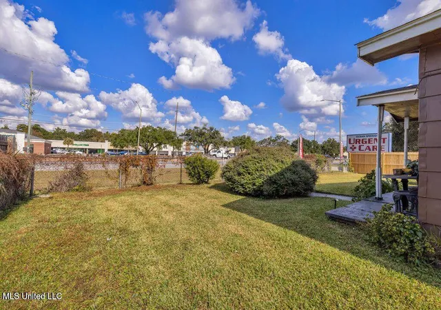 Photo 9 of Single family home for sale at 1807 School St, Ocean Springs, MS 39564 | MLS# 4136195 | Listing updated on 2026-10-15