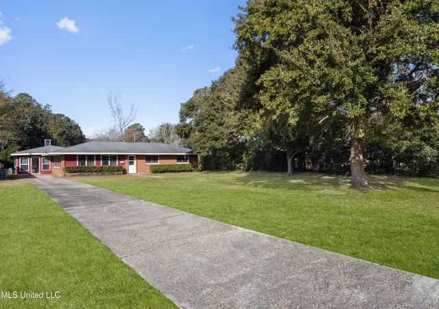 3rd image of 4111 Washington Ave, Gulfport, MS 39507 | MLS# 4137683