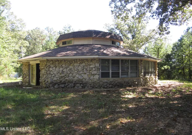 Photo 3 of Sale Pending at 1934 Blue Ridge Rd, Fulton, MS 38843 | MLS# 4136595 | Listing updated on 2026-09-01