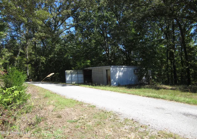Photo 3 of Sale Pending at 1934 Blue Ridge Rd, Fulton, MS 38843 | MLS# 4136595 | Listing updated on 2026-09-01