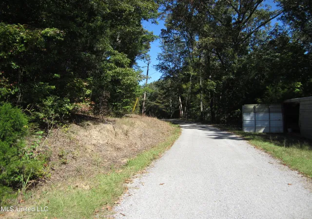Photo 4 of Sale Pending at 1934 Blue Ridge Rd, Fulton, MS 38843 | MLS# 4136595 | Listing updated on 2026-09-01