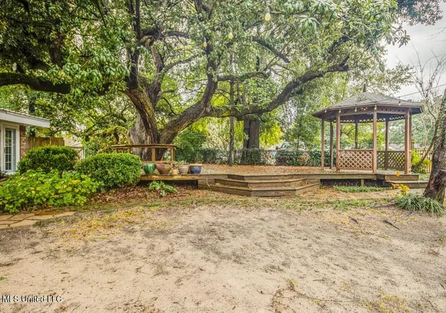 Photo 3 of Single family home for sale at 28 Woodglen Dr, Gulfport, MS 39507 | MLS# 4136751 | Listing updated on 2026-07-28