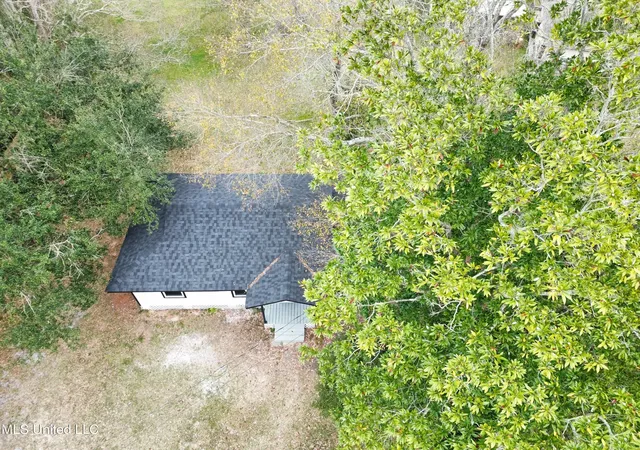 5th image of 1103 Kell Ave, Pascagoula, MS 39567 | MLS# 4137298