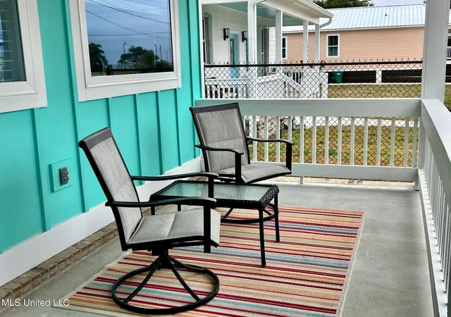Photo 3 of Single family home for sale at 1211 Ocean View Dr, Gulfport, MS 39507 | MLS# 4137267 | Listing updated on 2026-03-30