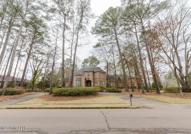 2nd image of 101 Summer Lake Dr, Ridgeland, MS 39157 | MLS# 4137450