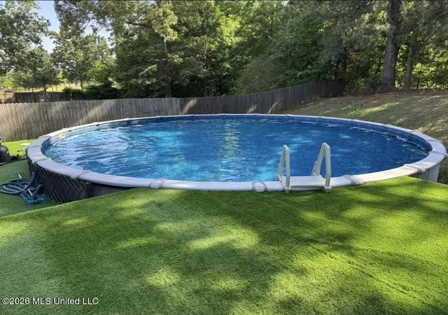 Photo 2 of Single family home for sale at 3327 Chateau Pointe Blvd, Southaven, MS 38672 | MLS# 4139864 | Listing updated on 2026-08-06