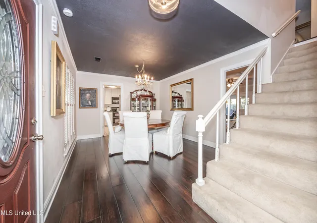 5th image of 910 Warren St, Pascagoula, MS 39567 | MLS# 4137596