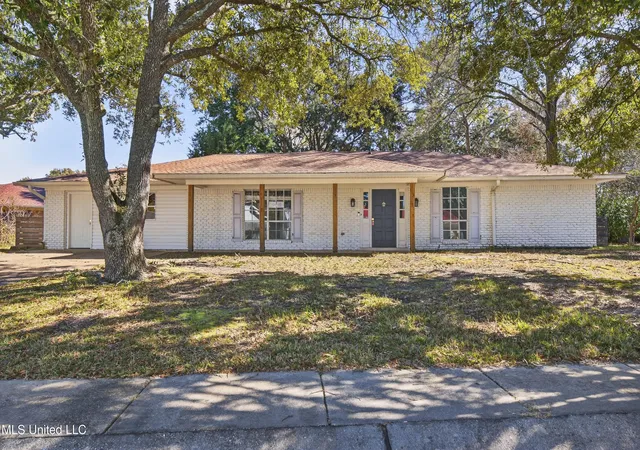 1st image of 3306 Nottingham Rd, Ocean Springs, MS 39564 | MLS# 4138141