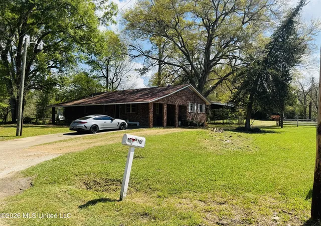 Homes for sale in Natchez, MS | 510 Lasalle St, Natchez, MS 39120 | MLS# 4137618