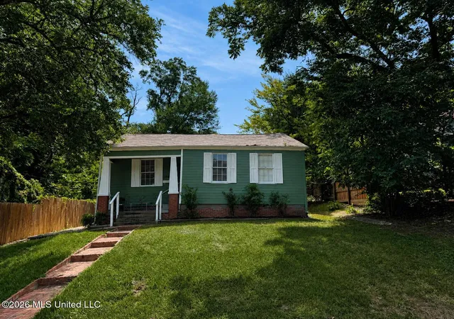 Photo 1 of Single family home for sale at 1046 Whitworth St, Jackson, MS 39202 | MLS# 4137828 | Listing updated on 2026-08-19