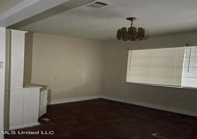 Photo 2 of Single family home for sale at 3315 Rosemary Ave, Jackson, MS 39212 | MLS# 4138189 | Listing updated on 2026-09-18
