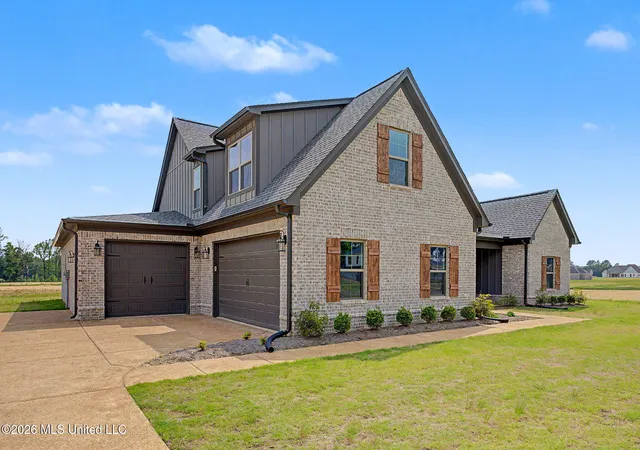 Photo 2 of Single family home for sale at 1593 Tributary Dr, Hernando, MS 38632 | MLS# 4137866 | Listing updated on 2026-09-12