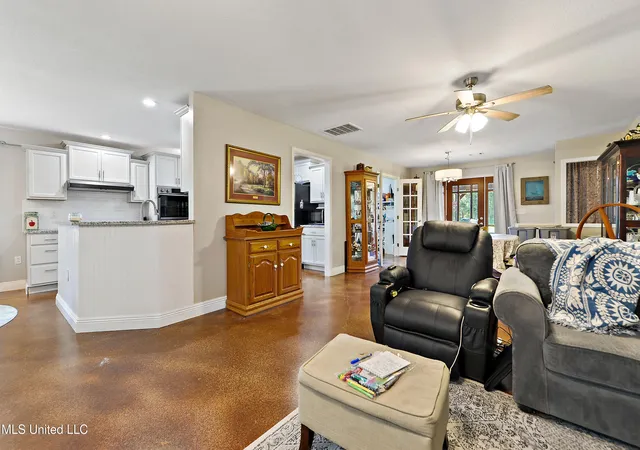 5th image of 24023 Robert E Lee Rd, Lucedale, MS 39452 | MLS# 4137961