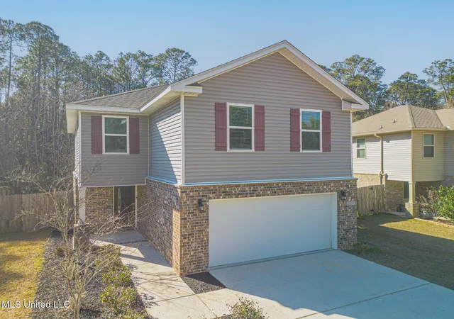 Photo 1 of Single family home for sale at 5261 Overland Dr, Biloxi, MS 39532 | MLS# 4138015 | Listing updated on 2026-03-30
