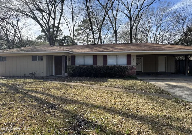Photo 1 of Single family home for sale at 235 Pimlico Pl, Jackson, MS 39211 | MLS# 4137974 | Listing updated on 2026-07-21