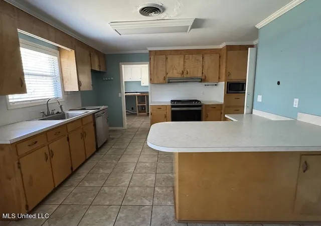 Photo 3 of Single family home for sale at 235 Pimlico Pl, Jackson, MS 39211 | MLS# 4137974 | Listing updated on 2026-07-21