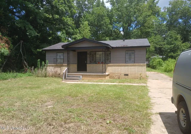 Photo 1 of Single family home for sale at 2858 Queensroad Ave, Jackson, MS 39213 | MLS# 4138168 | Listing updated on 2026-05-12