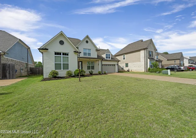 Photo 3 of Sale Pending at 13604 Live Oak Loop, Olive Branch, MS 38654 | MLS# 4138252 | Listing updated on 2026-08-22