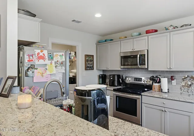 Photo 4 of Sale Pending at 1132 Ash St, Ocean Springs, MS 39564 | MLS# 4138352 | Listing updated on 2026-09-23