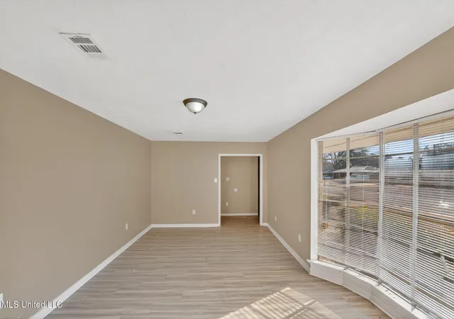 Homes for sale in Jackson, MS | 6607 Franklin D Roosevelt Dr, Jackson, MS 39213 | MLS# 4140498