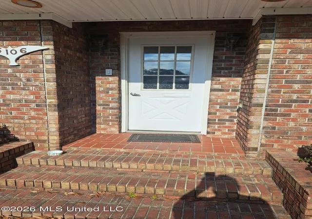 Photo 1 of Single family home for sale at 5106 Lawson Ave, Gulfport, MS 39507 | MLS# 4160054 | Listing updated on 2026-09-05
