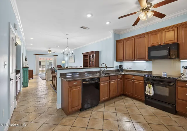 Homes for sale in Pass Christian, MS | 1453 E Beach Blvd, Pass Christian, MS 39571 | MLS# 4139152