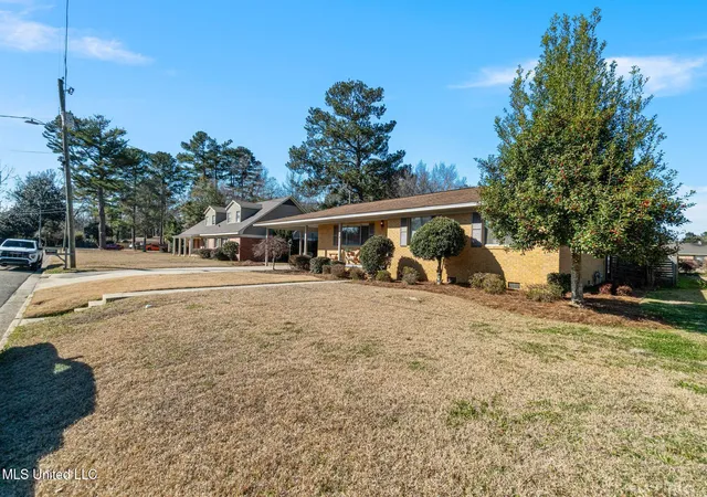 Homes for sale in Columbia, MS | 1223 Meadowood Rd, Columbia, MS 39429 | MLS# 4138479